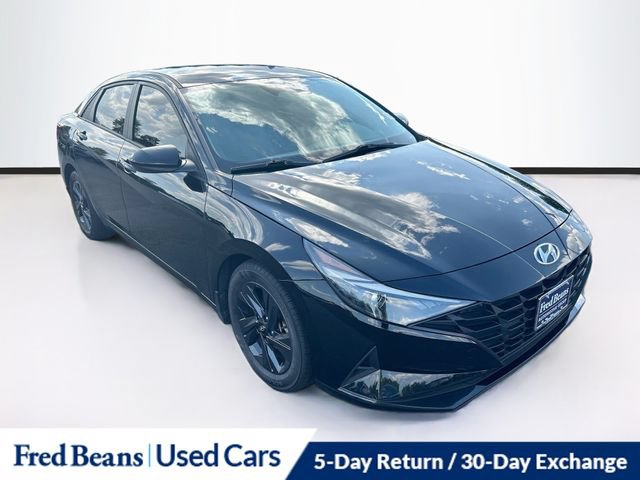 Used 2022 Hyundai Elantra SEL FWD image 1