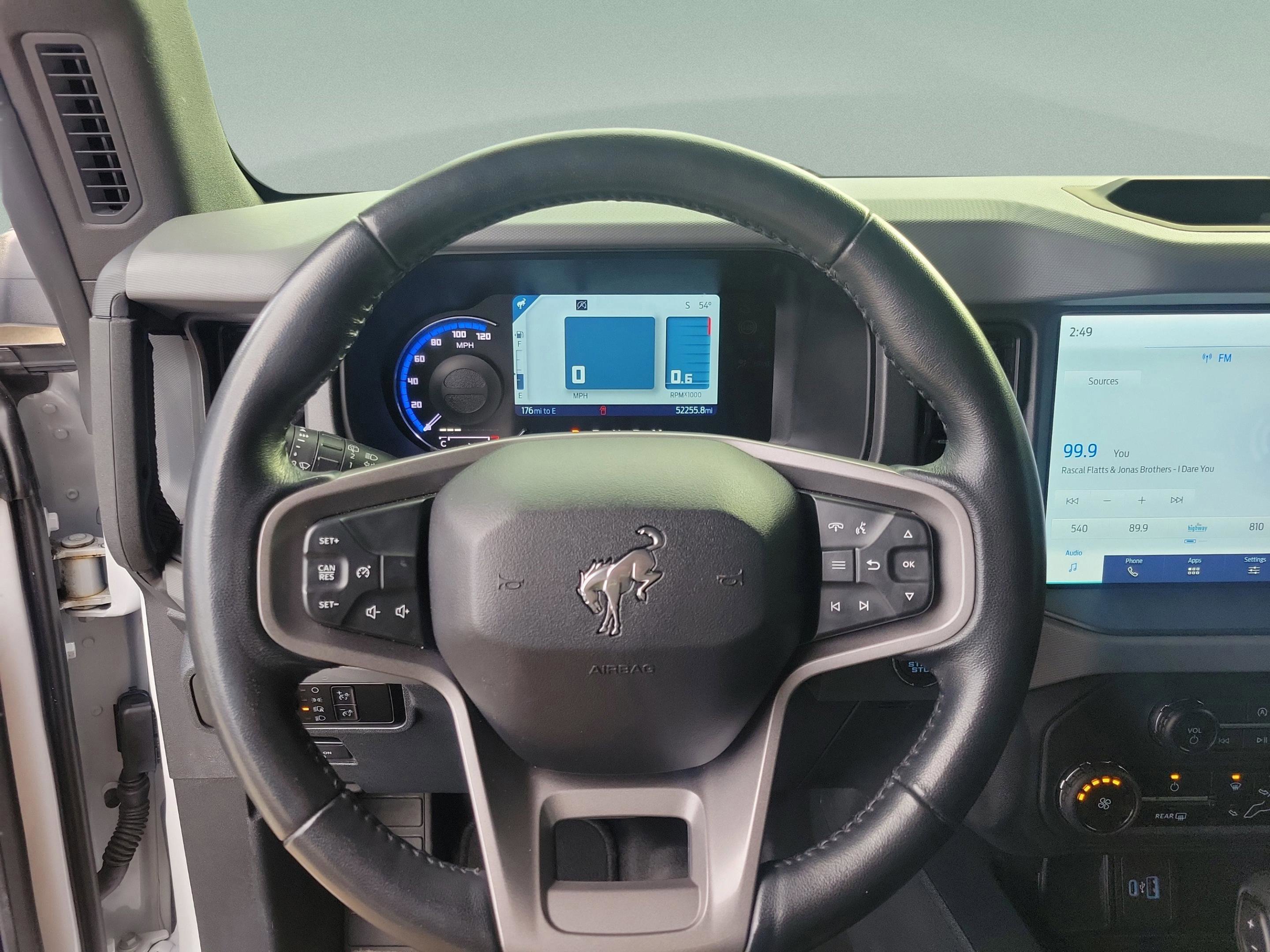 Certified 2024 Ford Bronco Black Diamond image 11