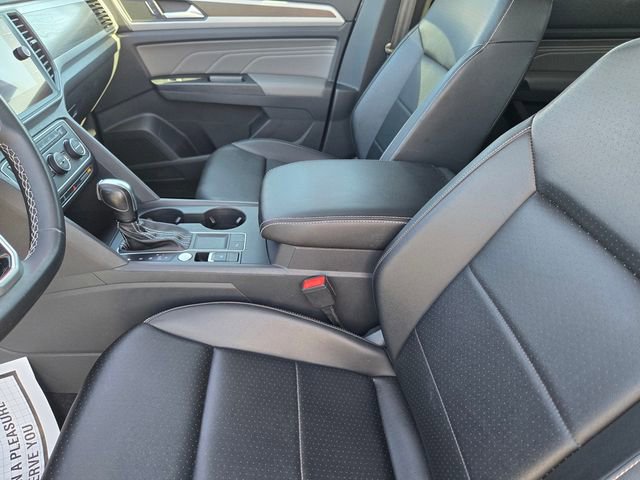 Used 2021 Volkswagen Atlas SE w/ Towing Package image 13
