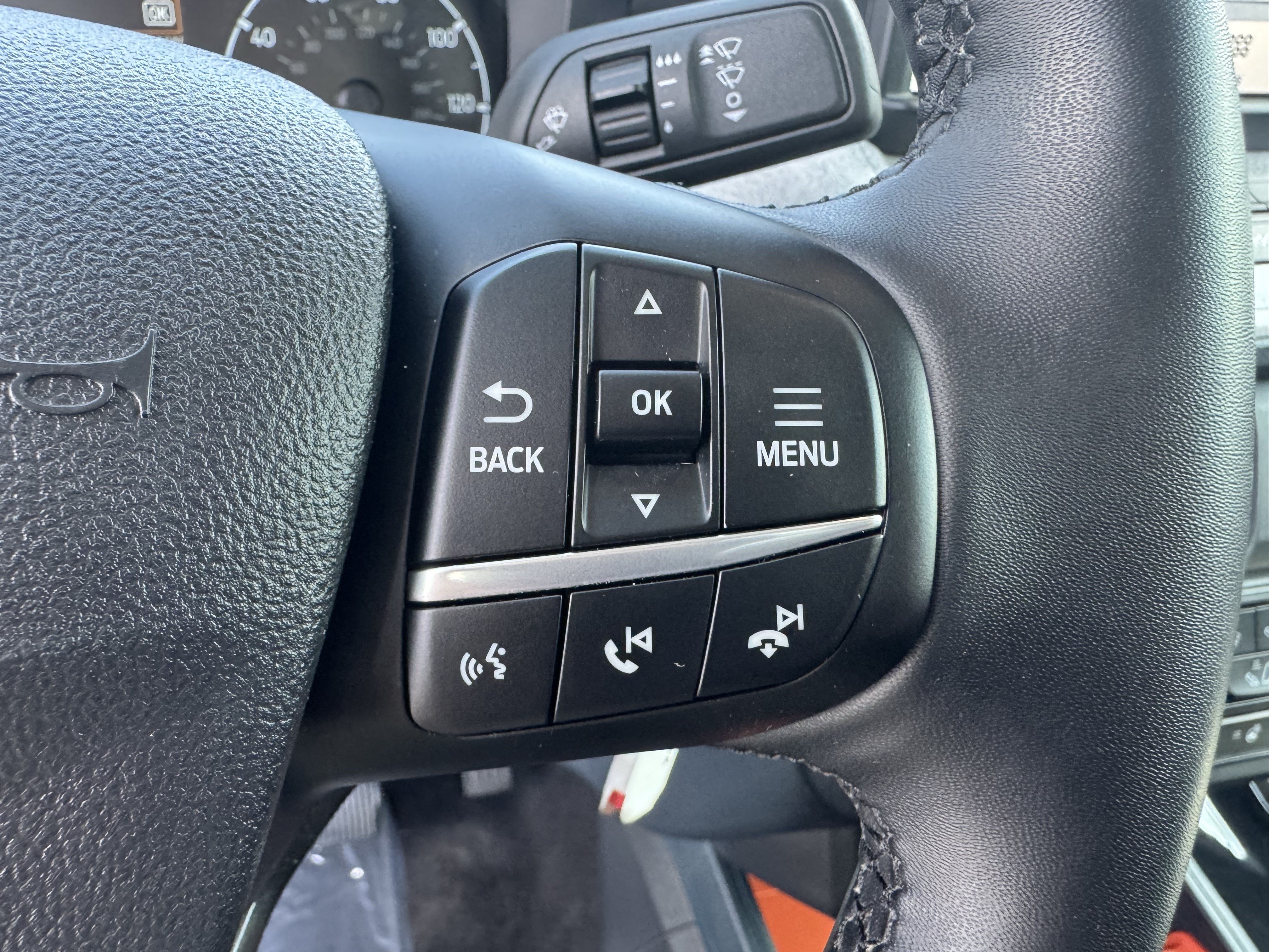 Certified 2024 Ford Maverick XLT w/ XLT Luxury Package FWD image 33
