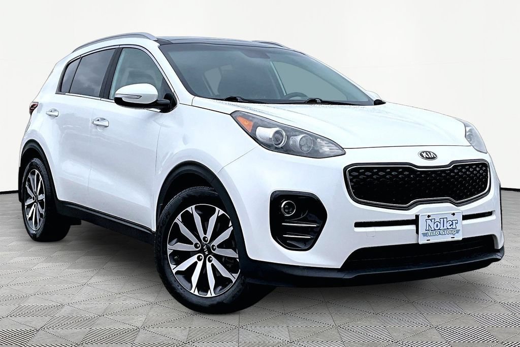 Used 2017 Kia Sportage EX w/ EX Premium Package FWD image 12