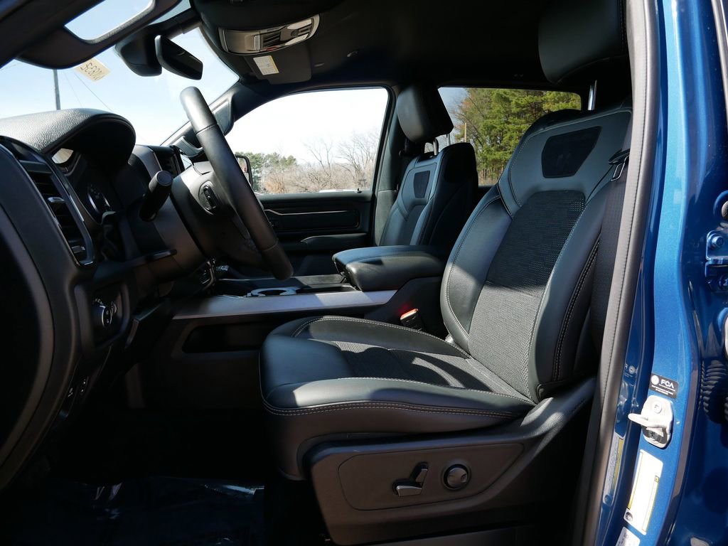 Used 2024 RAM 1500 Big Horn AWD/4WD image 16