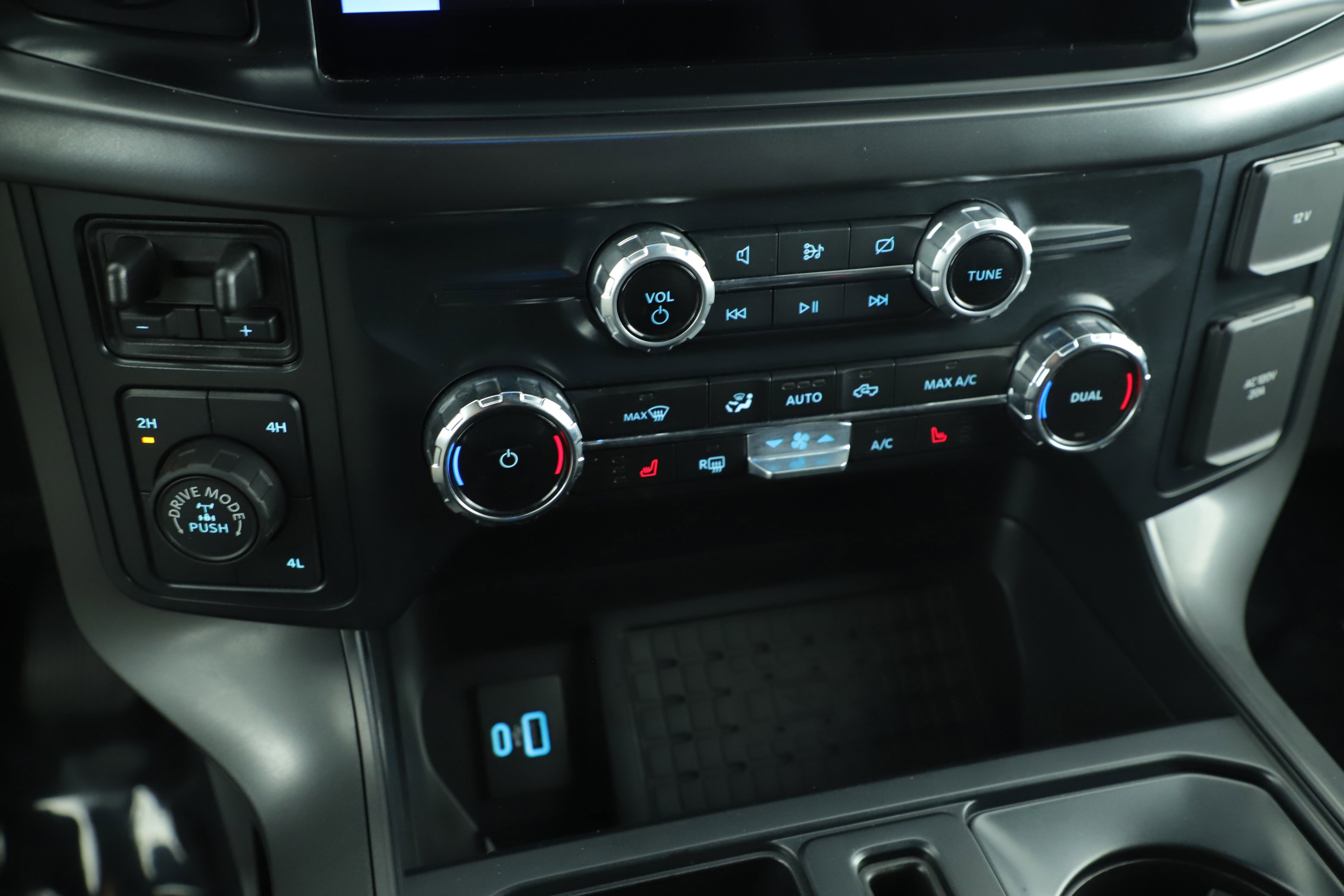 Certified 2024 Ford F150 Tremor w/ Bed Utility Package image 23