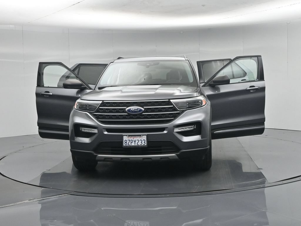 Certified 2021 Ford Explorer XLT w/ Equipment Group 202A RWD image 36