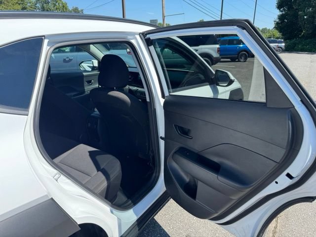 Used 2025 Hyundai Kona SEL FWD image 16