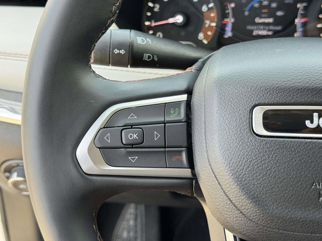 Used 2022 Jeep Compass Limited AWD/4WD image 10