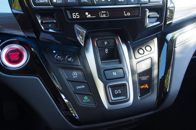 Used 2024 Honda Odyssey Elite image 30