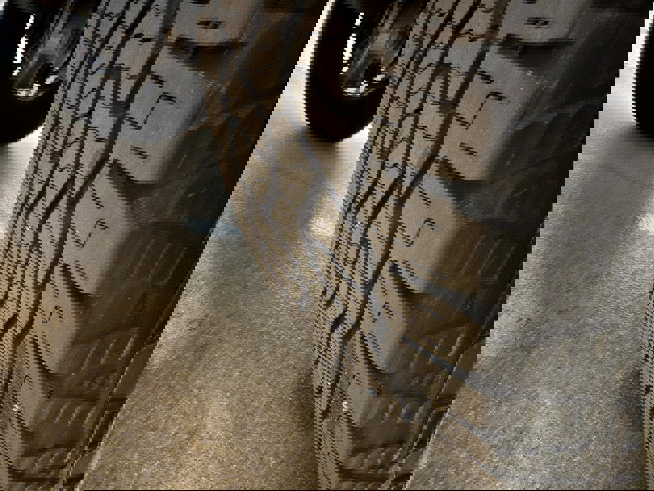 Certified 2024 Ford Expedition XLT image 38