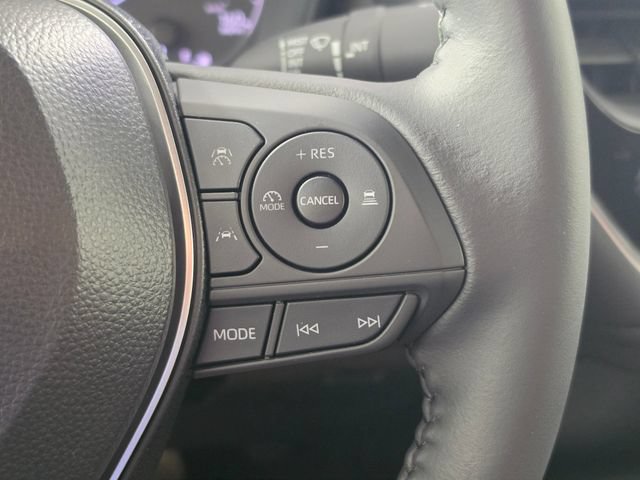 Used 2024 Toyota Corolla SE w/ SE Convenience Package FWD image 31