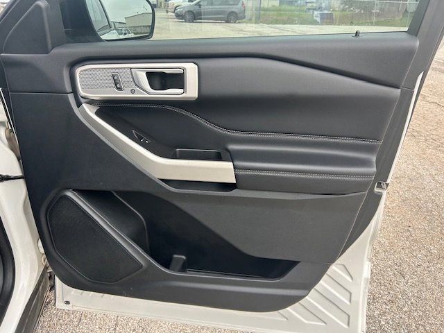 Certified 2021 Ford Explorer Limited w/ Equipment Group 301A RWD image 7