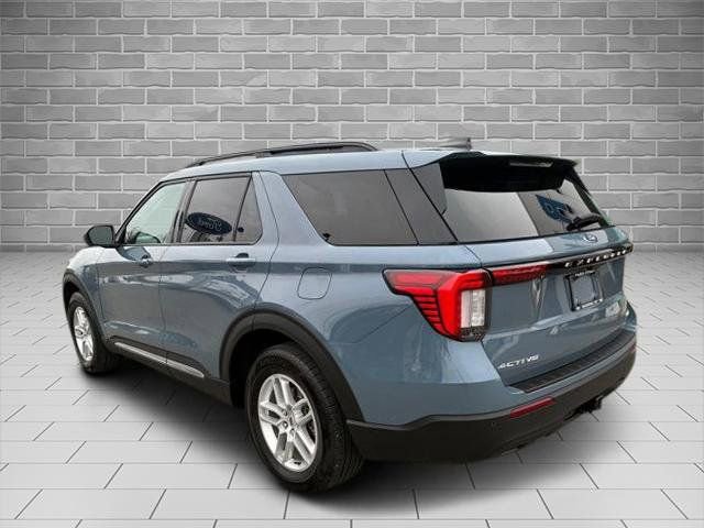 Certified 2025 Ford Explorer Active image 3