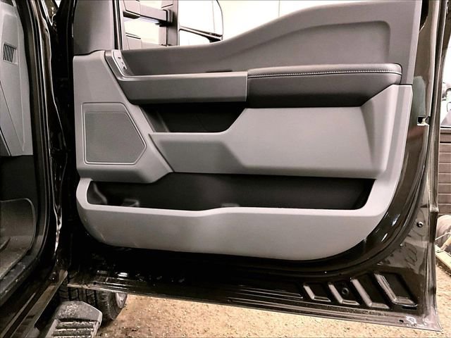Certified 2024 Ford F350 XLT w/ Camper Package AWD/4WD image 22