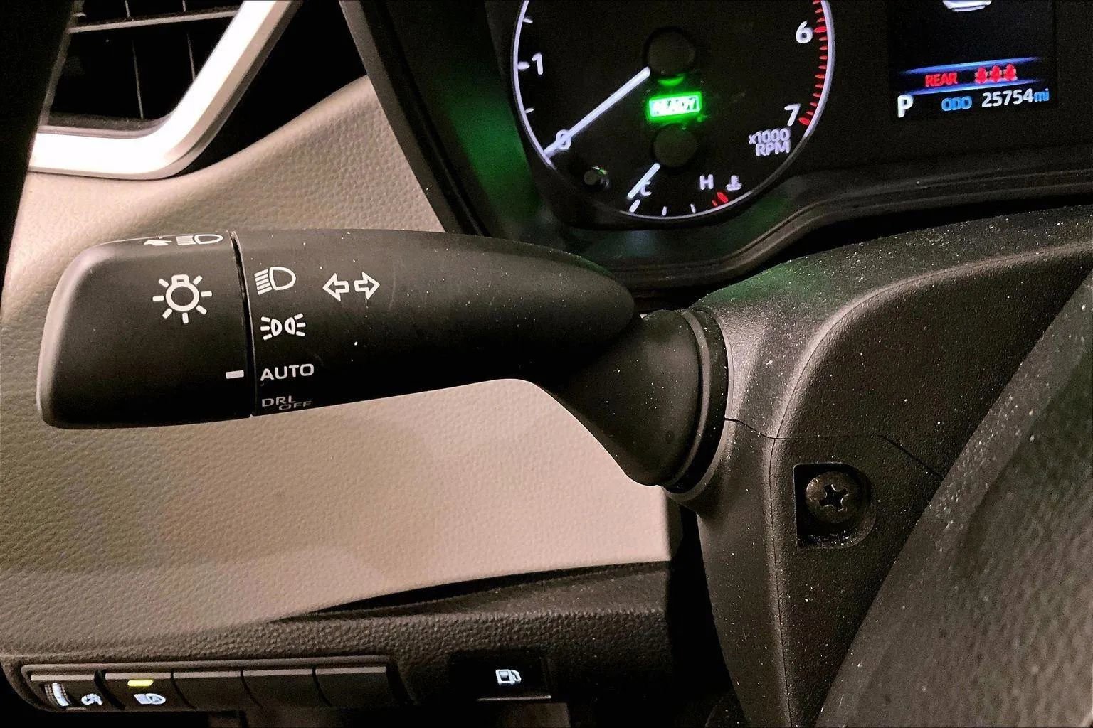 Used 2024 Toyota Corolla LE image 30