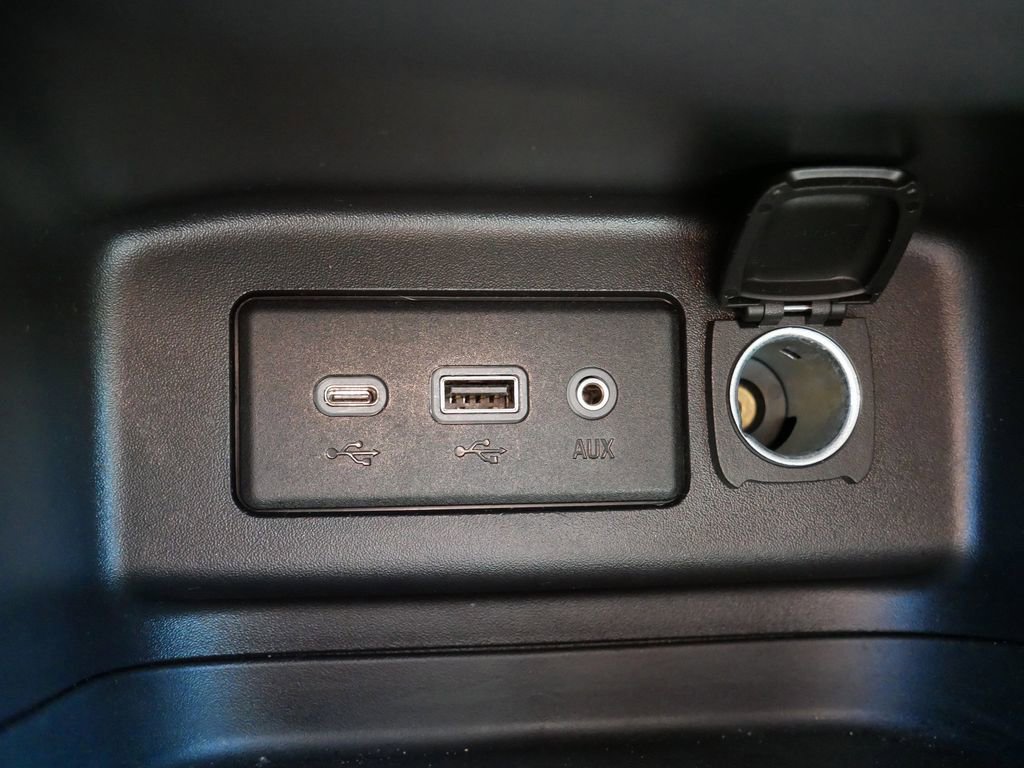 Used 2024 Chevrolet Equinox LT image 27