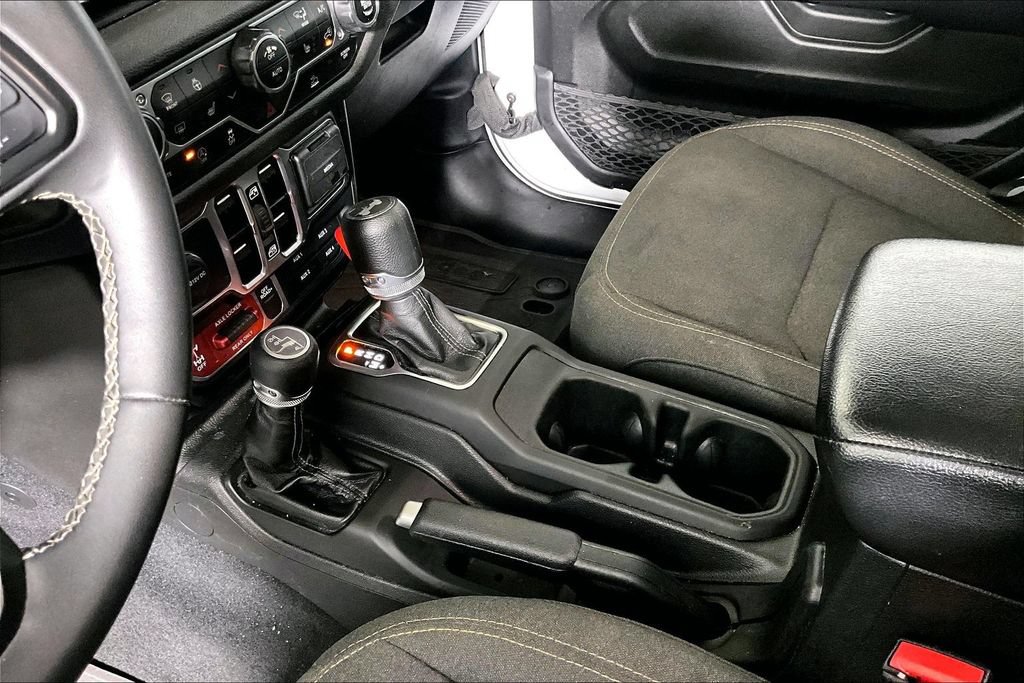 Used 2025 Jeep Wrangler Unlimited Sport AWD/4WD image 13