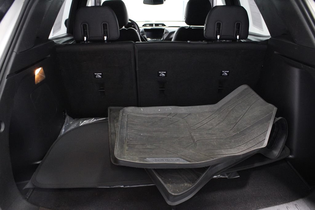 Used 2021 Chevrolet TrailBlazer RS w/ Sun and Liftgate Package AWD/4WD image 17