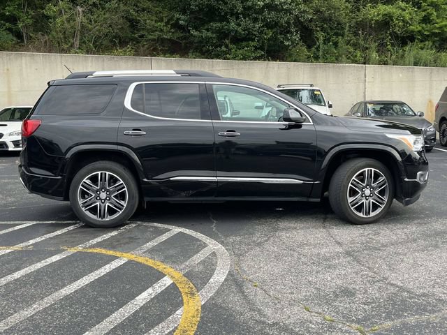 Used 2017 GMC Acadia Denali w/ Technology Package AWD/4WD image 2