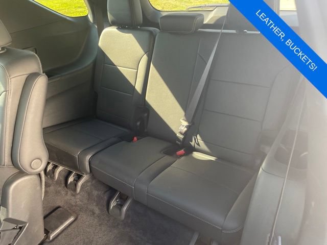 Used 2025 Chevrolet Traverse LT AWD/4WD image 18
