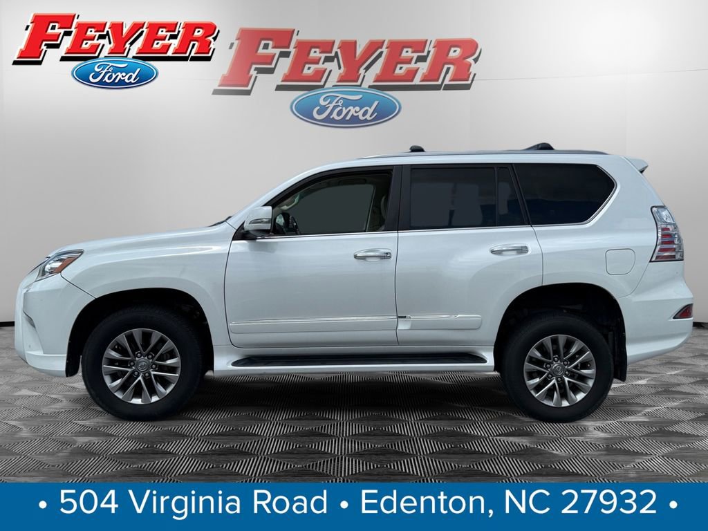Used 2017 Lexus GX 460 Luxury w/ Preferred Accessory Package AWD/4WD image 2