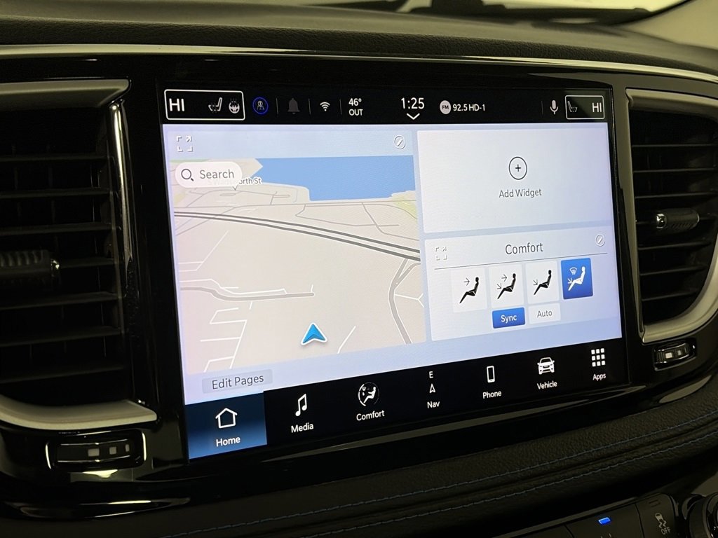 Used 2021 Chrysler Pacifica Touring-L image 18