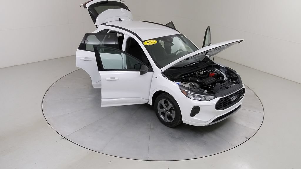 Certified 2023 Ford Escape ST-Line w/ Tech Pack #1 AWD/4WD image 45