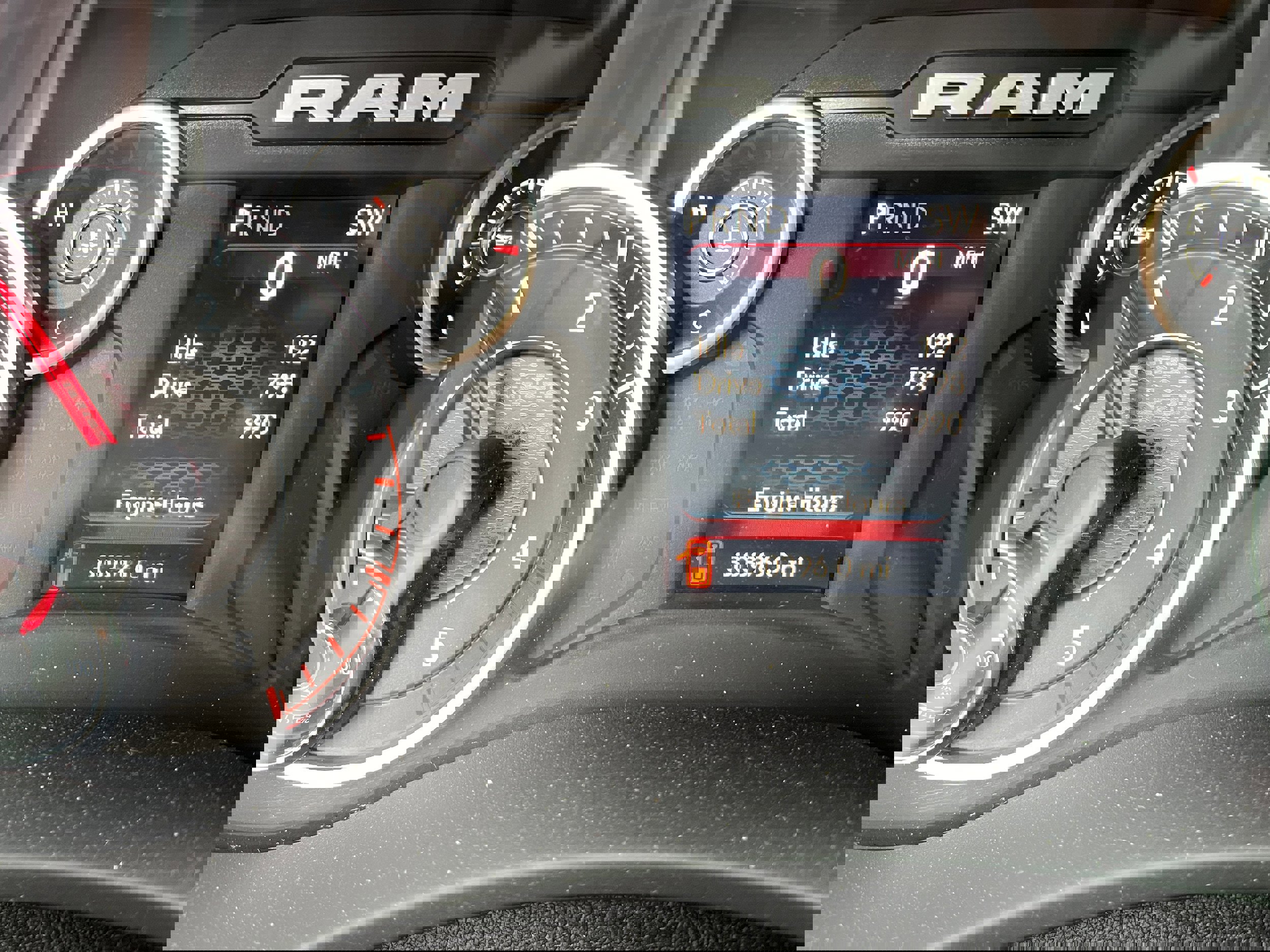 Used 2024 RAM 2500 Tradesman w/ Chrome Appearance Group image 26