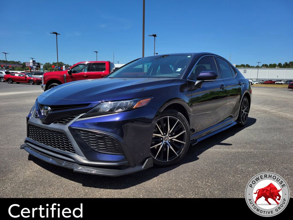 Used 2022 Toyota Camry SE FWD image 1