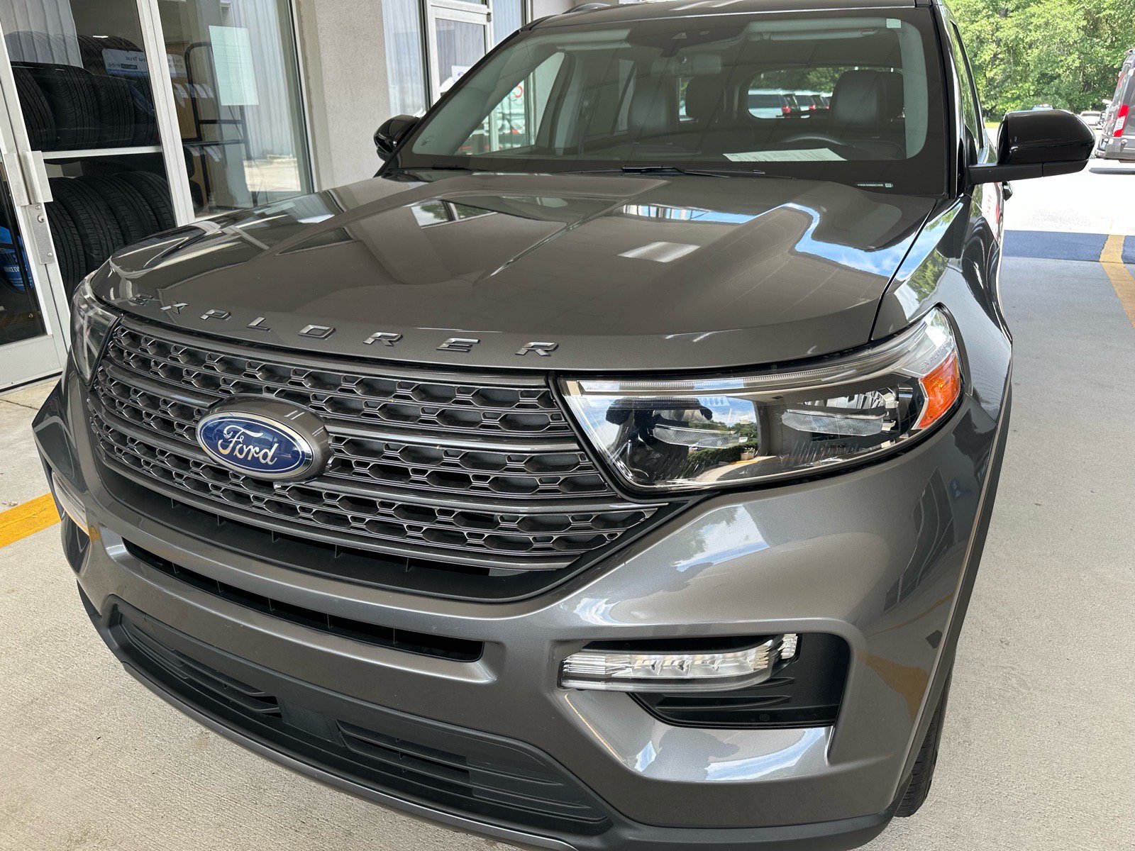 Certified 2022 Ford Explorer XLT w/ Equipment Group 202A RWD image 2