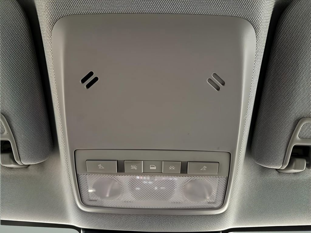 Used 2018 Chevrolet Trax LT image 22