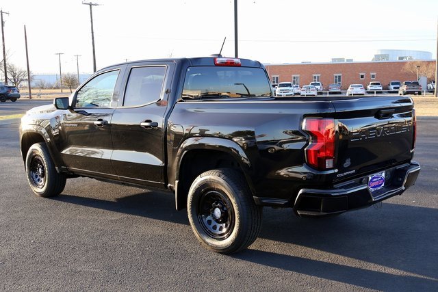 Used 2024 Chevrolet Colorado W/T image 15