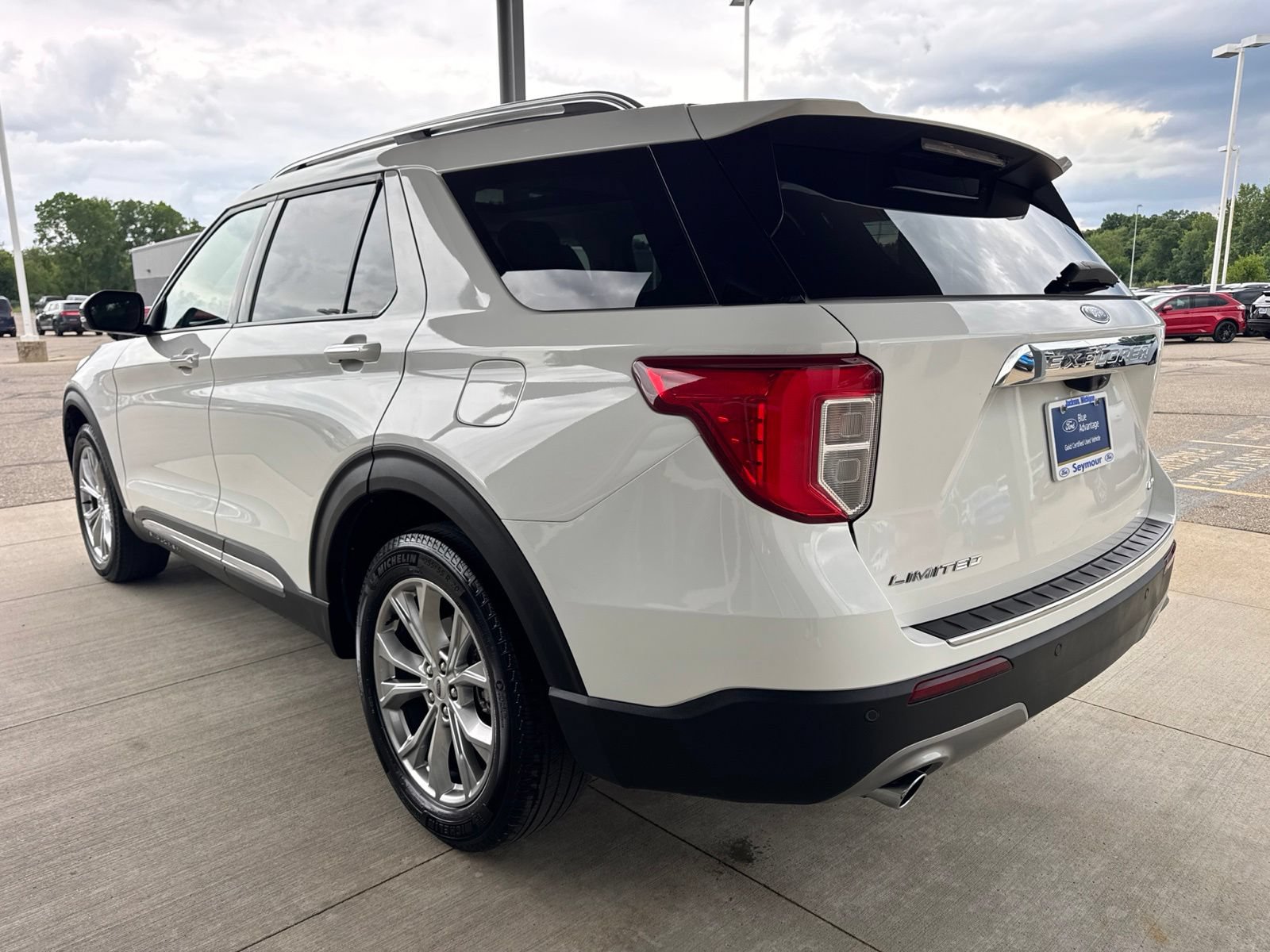 Certified 2024 Ford Explorer Limited w/ Equipment Group 301A AWD/4WD image 5