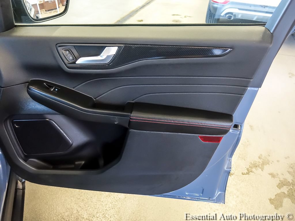 Certified 2024 Ford Escape ST-Line w/ Tech Pack #1 FWD image 24