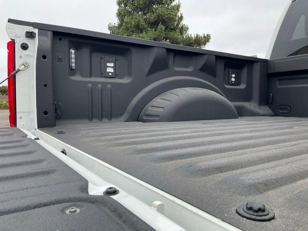 Certified 2025 Ford F350 Lariat w/ Black Appearance Package image 29