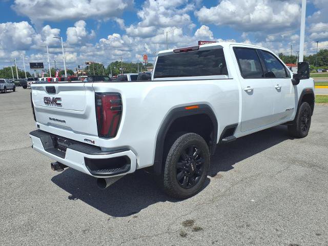 Used 2025 GMC Sierra 2500 AT4 AWD/4WD image 2