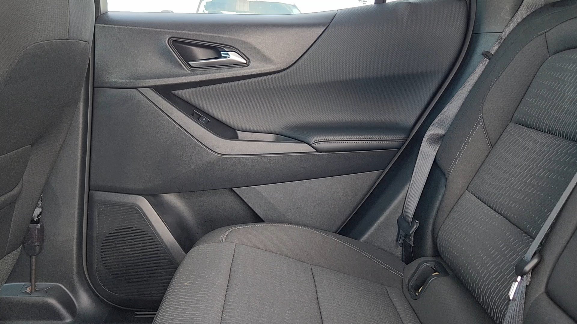 Used 2026 Chevrolet Equinox LT AWD/4WD image 16