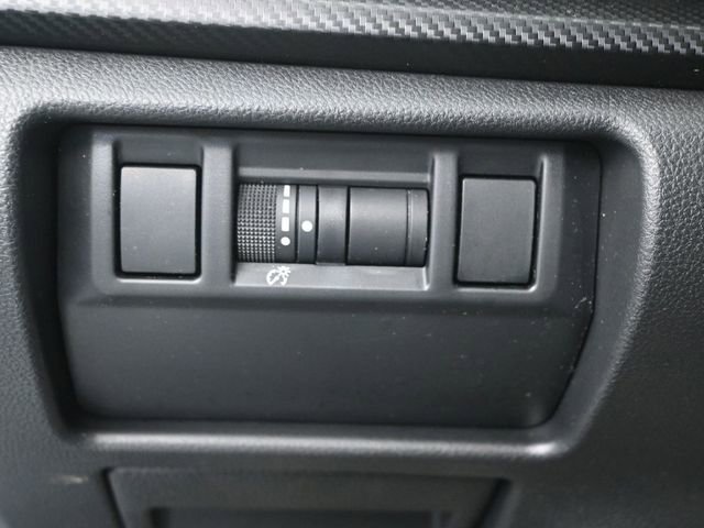 Used 2024 Subaru Crosstrek 2.0i AWD/4WD image 8
