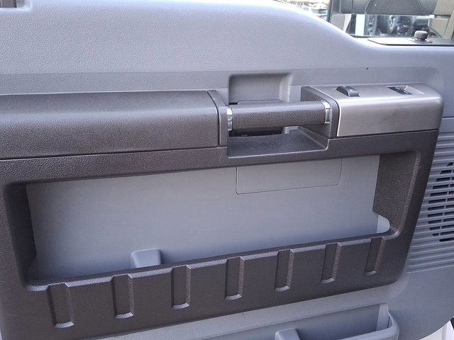 Certified 2022 Ford F750 2WD Regular Cab Super Duty image 13