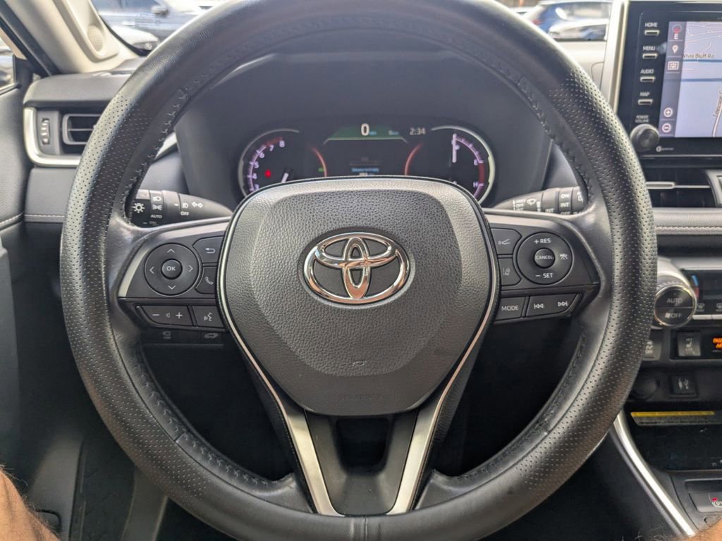 Used 2019 Toyota RAV4 Limited image 30