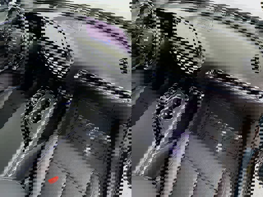 Used 2024 Cadillac Lyriq Luxury image 32