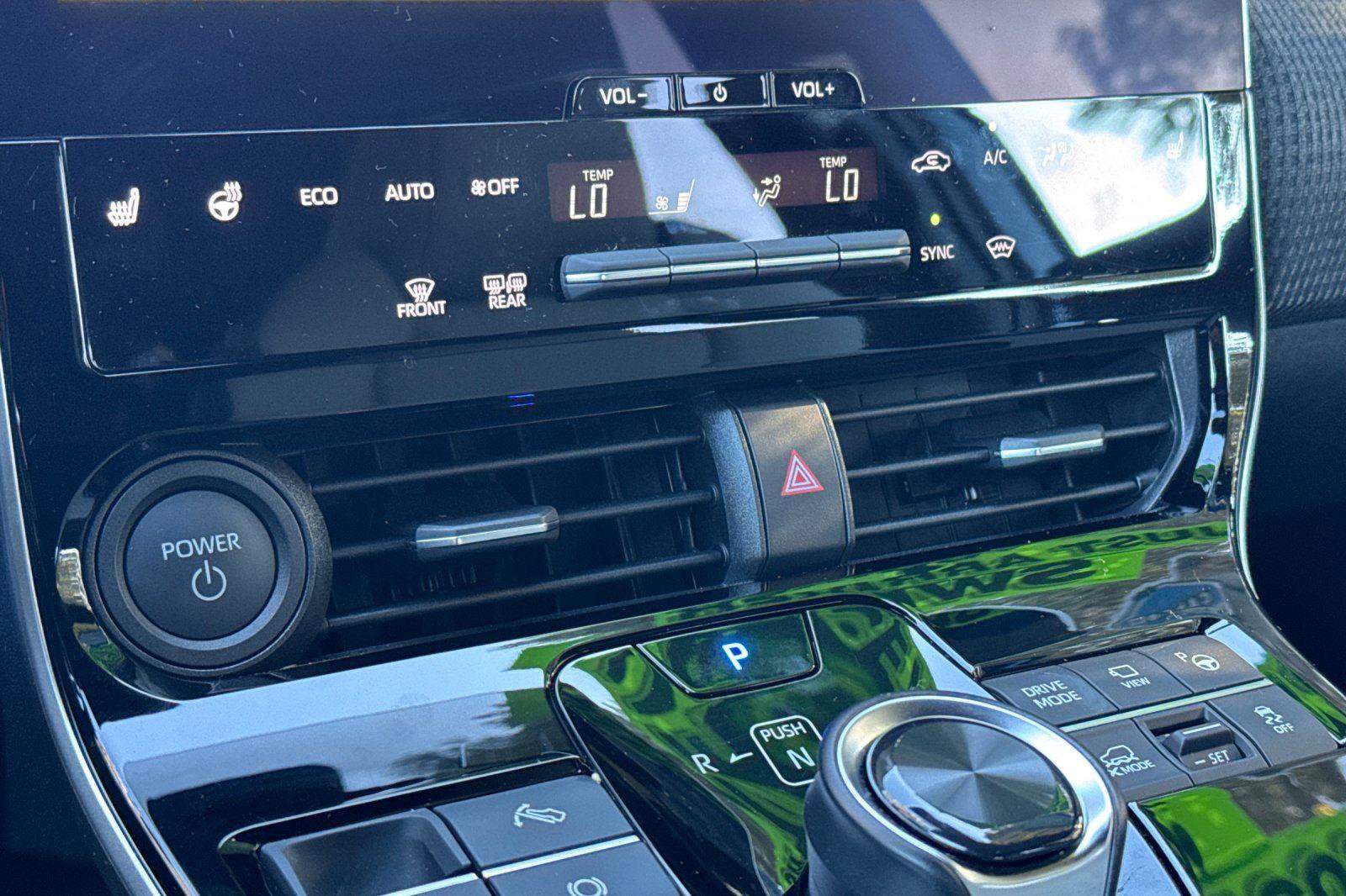 Used 2025 Subaru Solterra Limited w/ Limited Package image 17