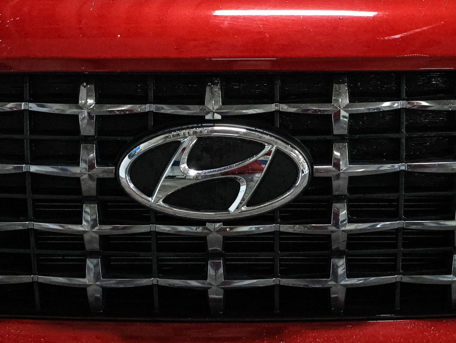 Used 2023 Hyundai Venue Limited w/ Cargo Package image 13