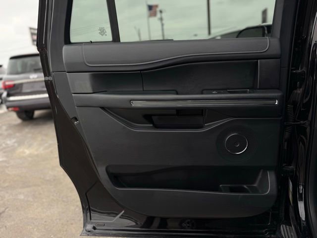 Certified 2024 Ford Expedition Max XLT image 17
