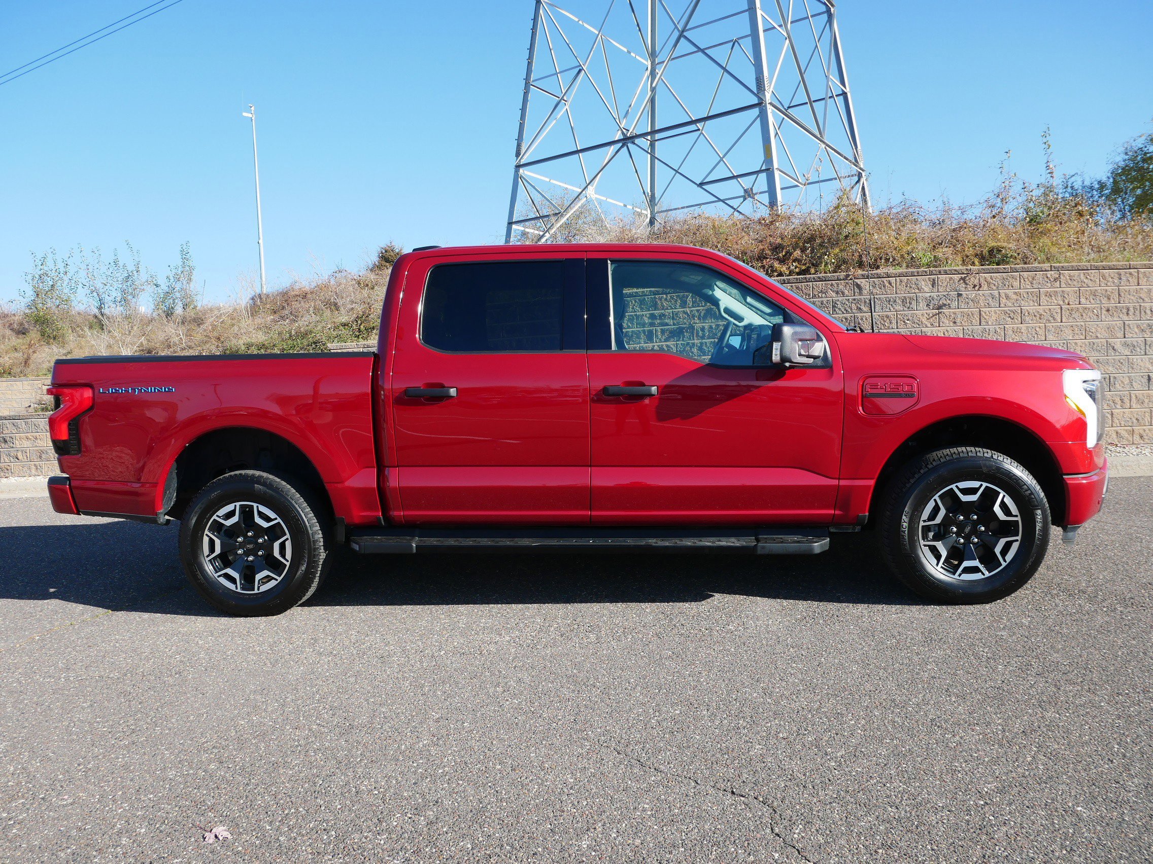 Certified 2023 Ford F150 Lightning XLT w/ Max Trailer Tow Package image 5