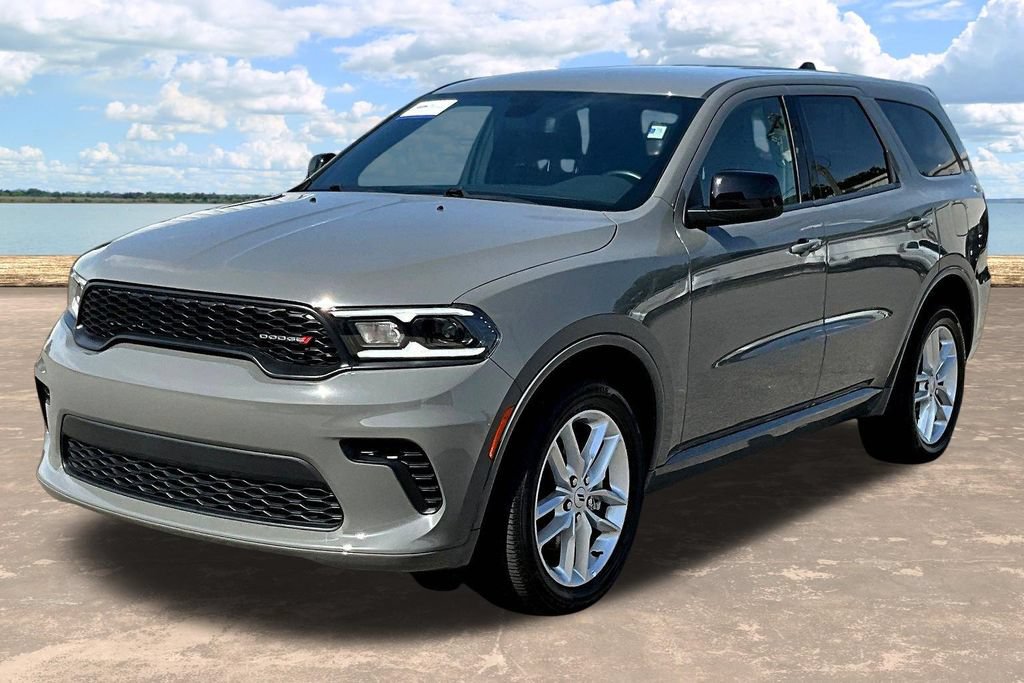 Used 2025 Dodge Durango GT AWD/4WD image 4