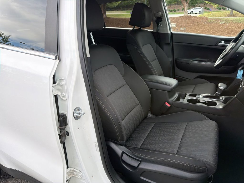 Used 2019 Kia Sportage LX FWD image 26