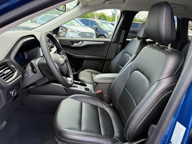 Certified 2023 Ford Escape Platinum AWD/4WD image 6