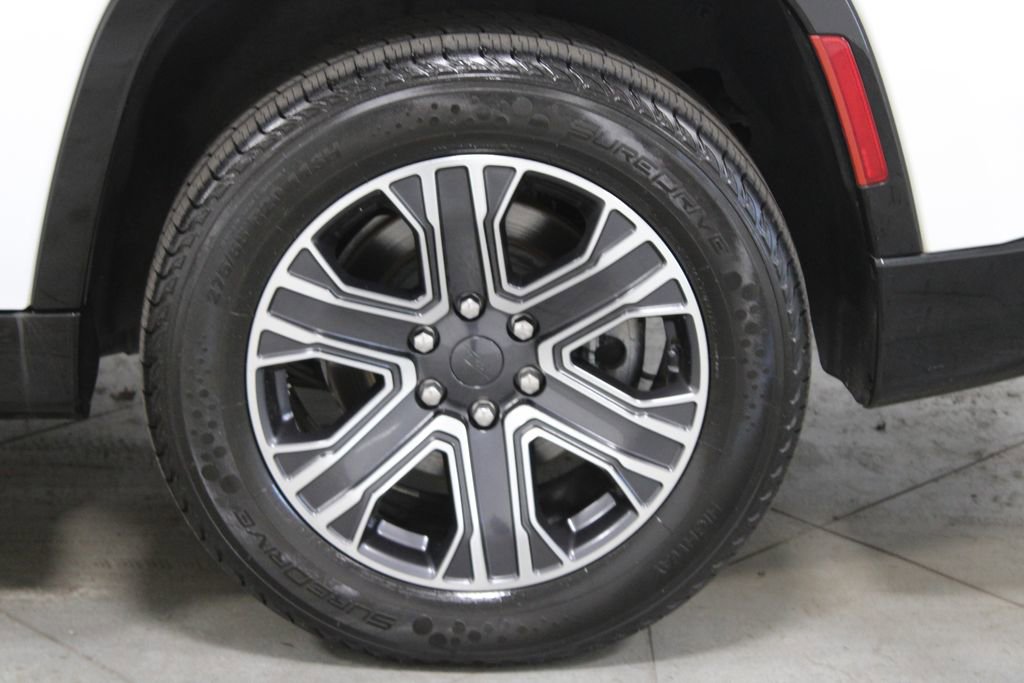 Used 2024 Jeep Wagoneer Series II image 19