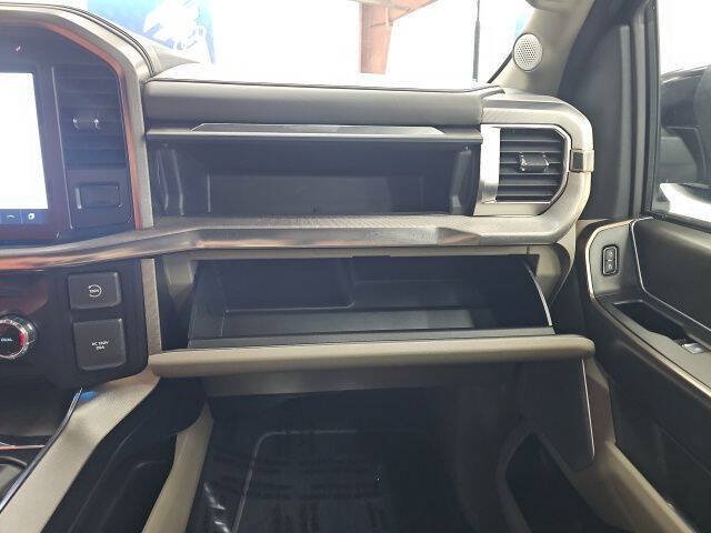 Certified 2024 Ford F150 Platinum w/ Equipment Group 703A Plus AWD/4WD image 19