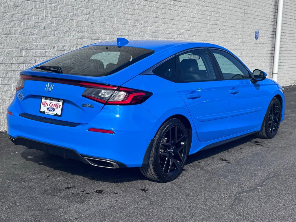 Used 2024 Honda Civic Sport Touring image 3