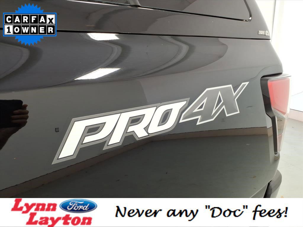 Used 2021 Nissan Titan PRO-4X w/ Pro-4x Convenience Package image 14